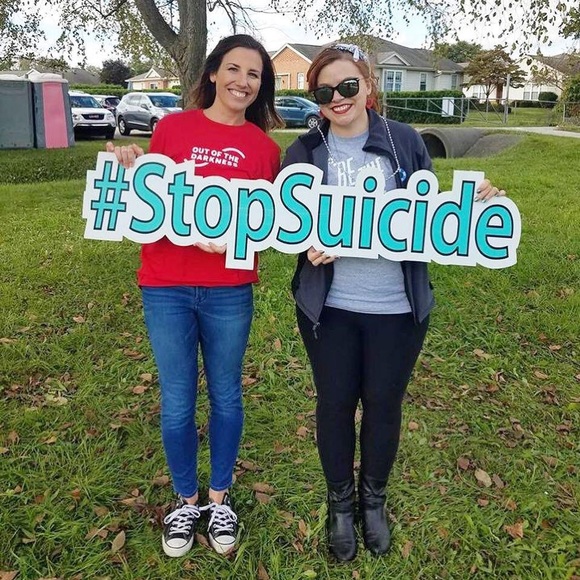 Meet your Posher, Chelsie - Picture 3 of 3